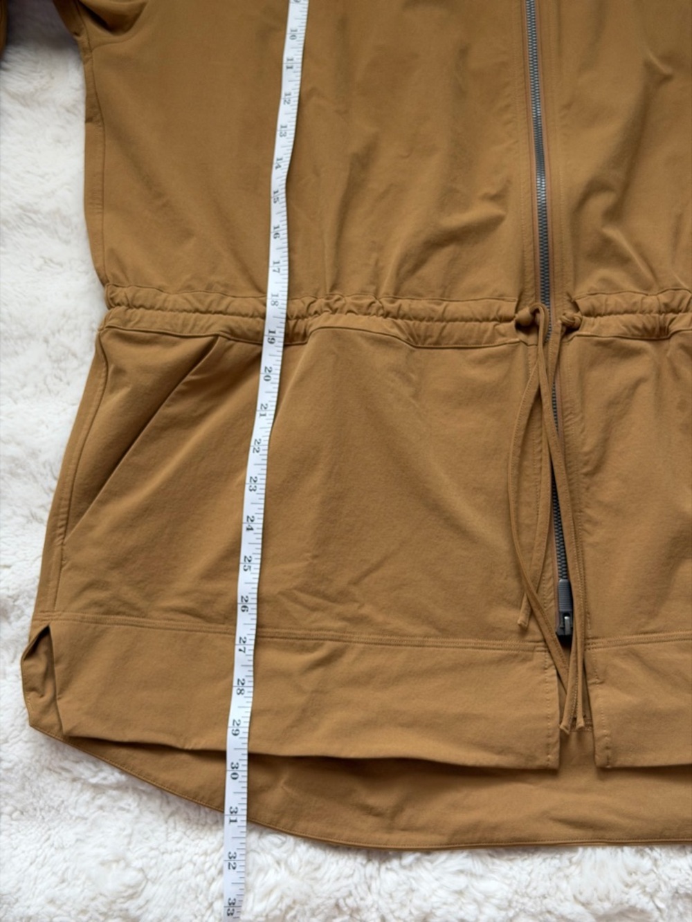 Lululemon Athletica Cinch-Waist Stretch Bold Beige Full Zip Outdoor Shirt Jacket - Picture 13 of 15